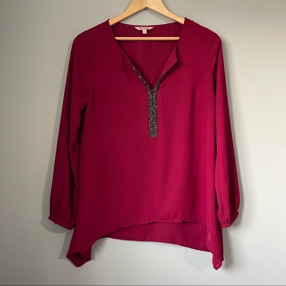 𝅺Juicy Coutour Bing Blouse V neck size small - Picture 6 of 8